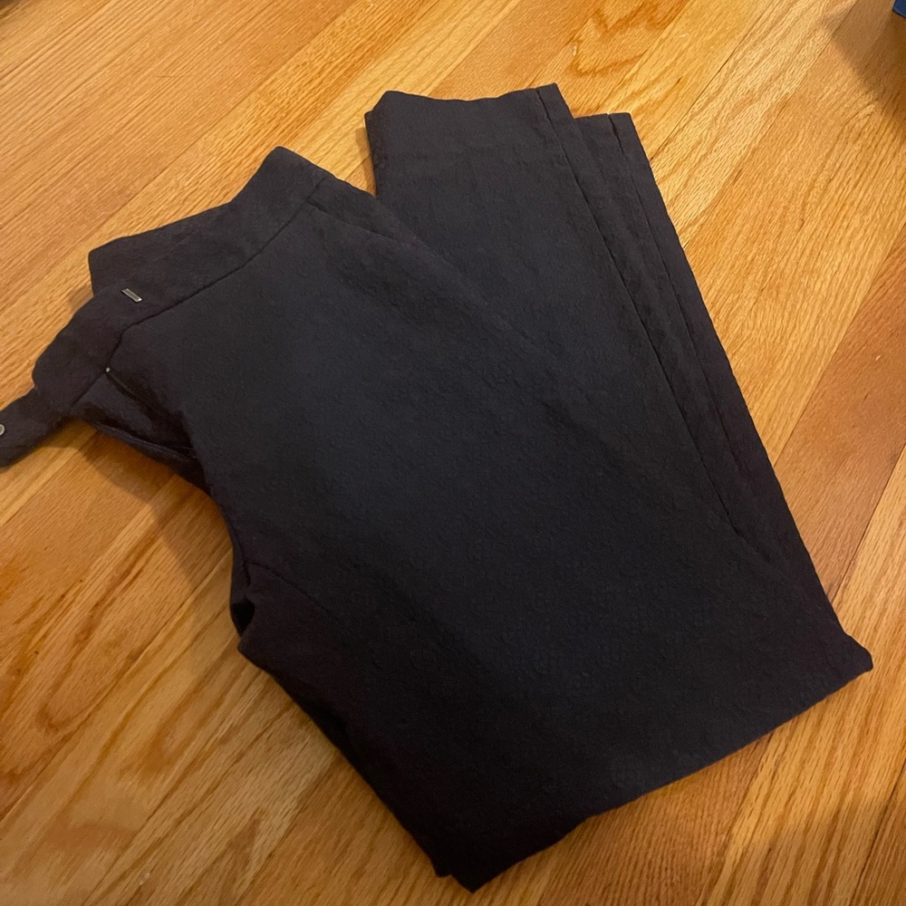 Woman’s size 4 ankle length Kenar Dress pant